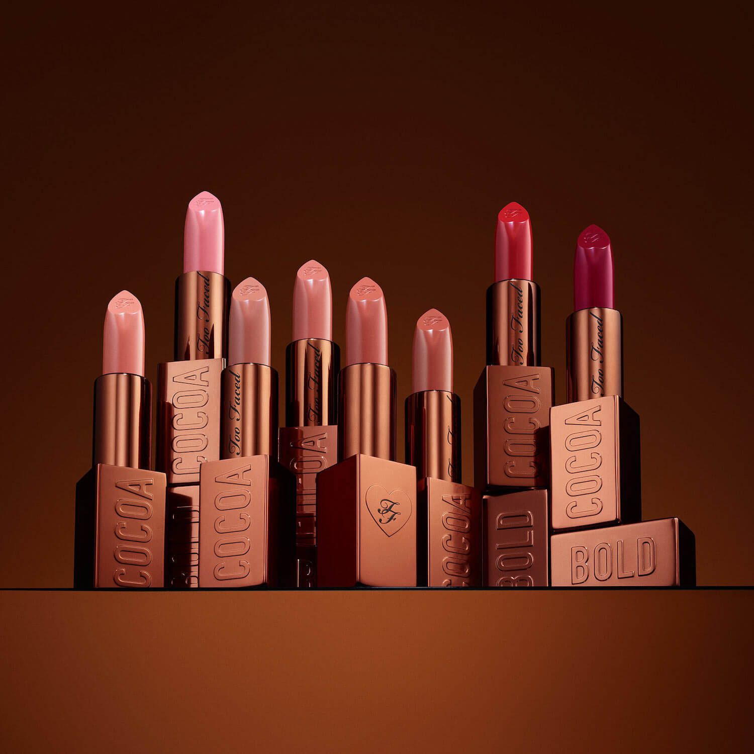 COCOA BOLD LIPSTICK (LÁPIZ LABIAL)